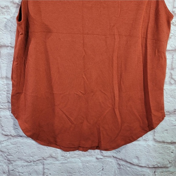 Leith Burnt Orange Sleeveless Shirred Mock Neck Blouse - Picture 3 of 9